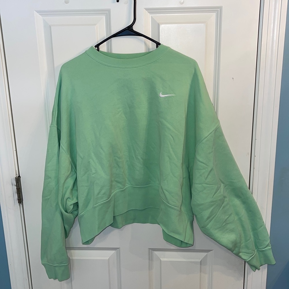Nike Cropped Crewneck